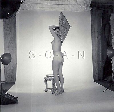 Original Vintage 1960s Amateur Artistic Studio Nude RP- Woman- Umbrella- Butt eBay pic