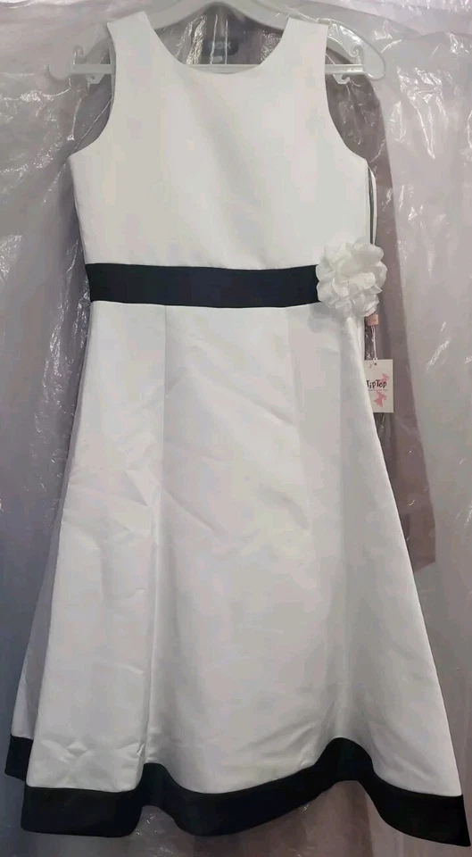 Tip Top Teen Dress Size 12. White and Black Adorable Girls Formal Dress.  - Image 4 of 4