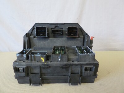   09 2009 Liberty Nitro TIPM Totally Integrated Power Fuse Box TEMIC 04692300AB