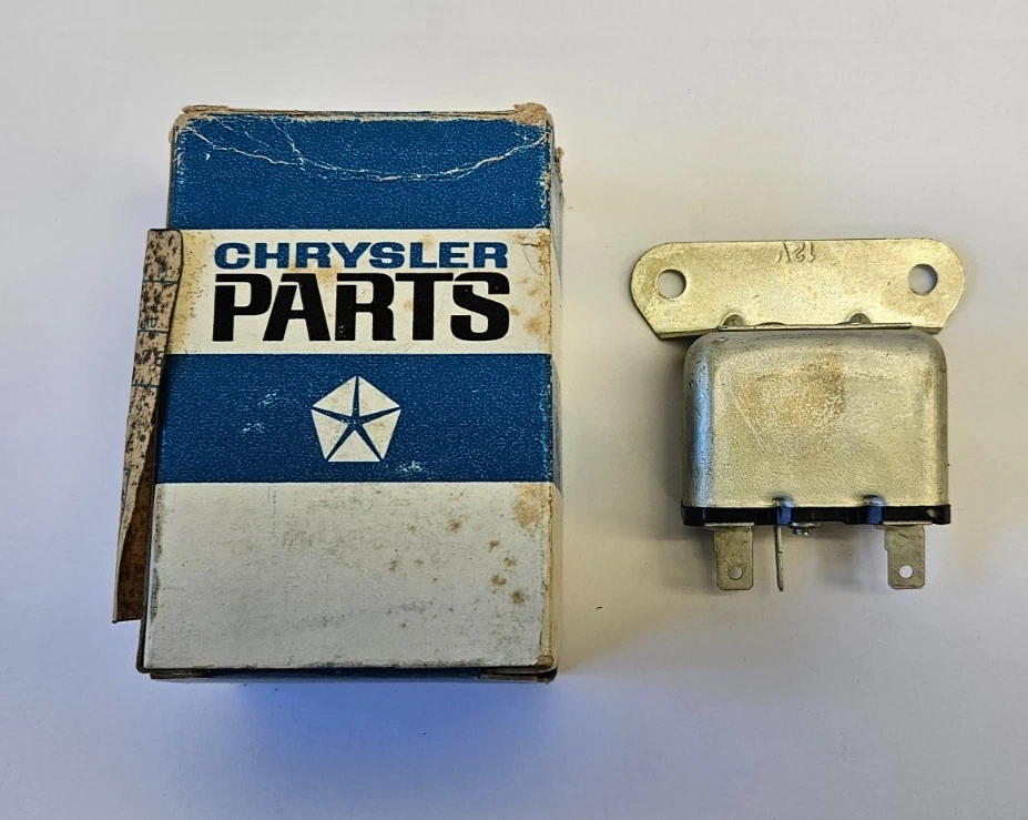 1966-1967 Dodge Charger Rotating Control Headlight Headlamp Relay 2661154 NOS - Image 3 of 4