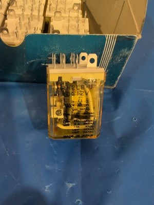 Idec Relay RH2LB-UDC12V (Lot of 9)