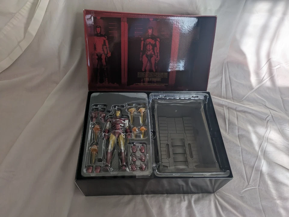 SH Figuarts / Bandai Железный человек Марк VI зал доспехов комплект: Железный человек 2 новый - Изображение 4 из 4