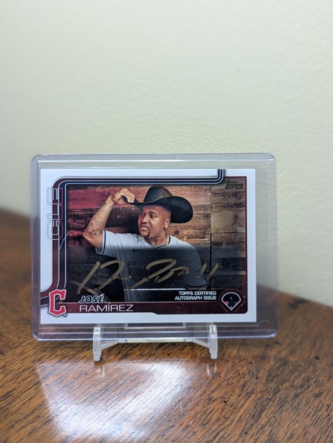 2025 Topps Update Jose Ramirez Golden Mirror Auto SSP Cleveland Guardians