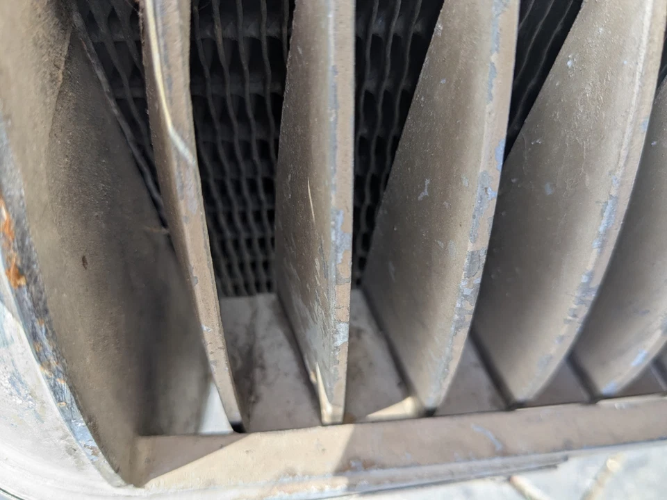 Vintage FORD DELUXE Underdash Heater Core Car Part Untested Restoration/Display - Image 3 of 4