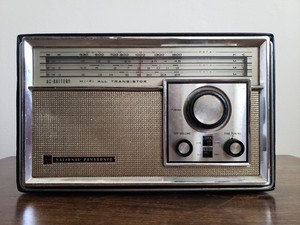 National 2 Band Super ラジオ National 2 Band Super ラジオ Panasonic FM/AM 2-band radio.