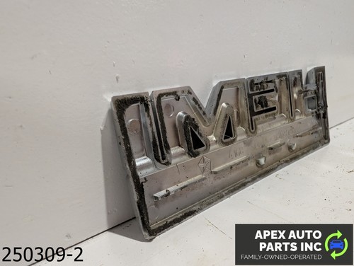 OEM 2013-2018 Dodge Ram 2500 Emblems Front Fender Badges Dodge Nameplate - Picture 6 of 7