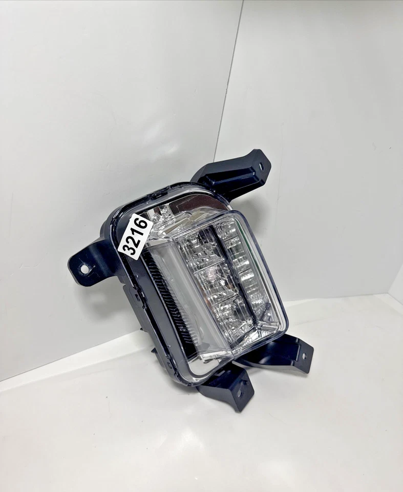 Luz antiniebla diurna GMC Terrain 2016 2017 pasajero diestro OEM #84042390 Foto 2 de 4