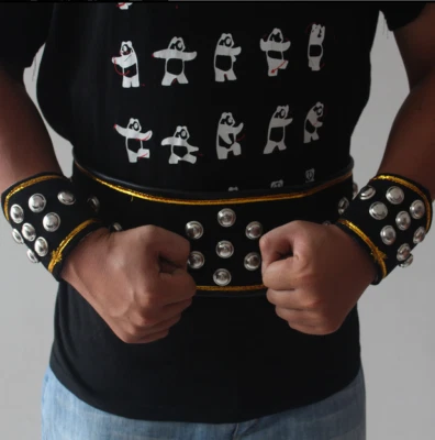 Shaolin Nanquan Kung Fu Martial Arts Bracers Wrestling Gloves Belt Training