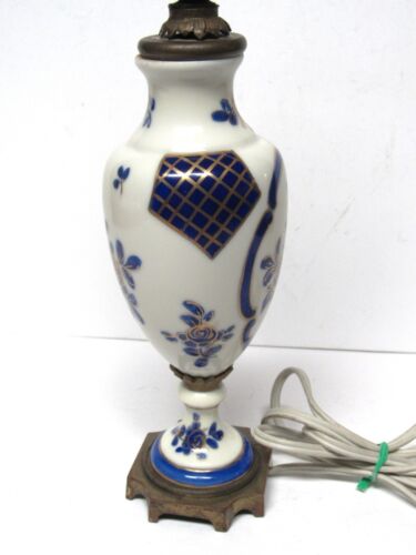 Boudoir Lampe französisches Porzellan Künstler signiert blau weiß gold Vintage handbemalt - Bild 10 von 11
