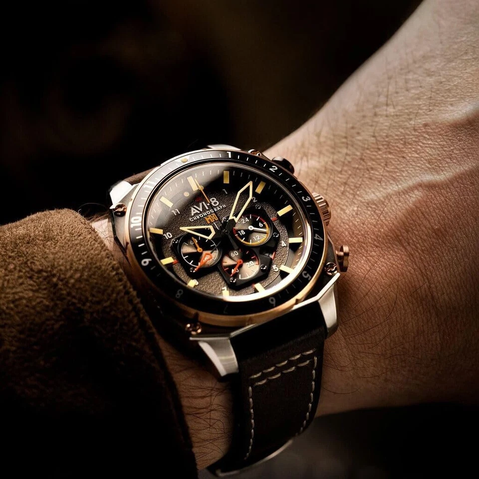 Reloj cronógrafo de cuarzo AVI-8 unisex esfera gris correa de cuero marrón - AV-4100-33 Foto 2 de 4
