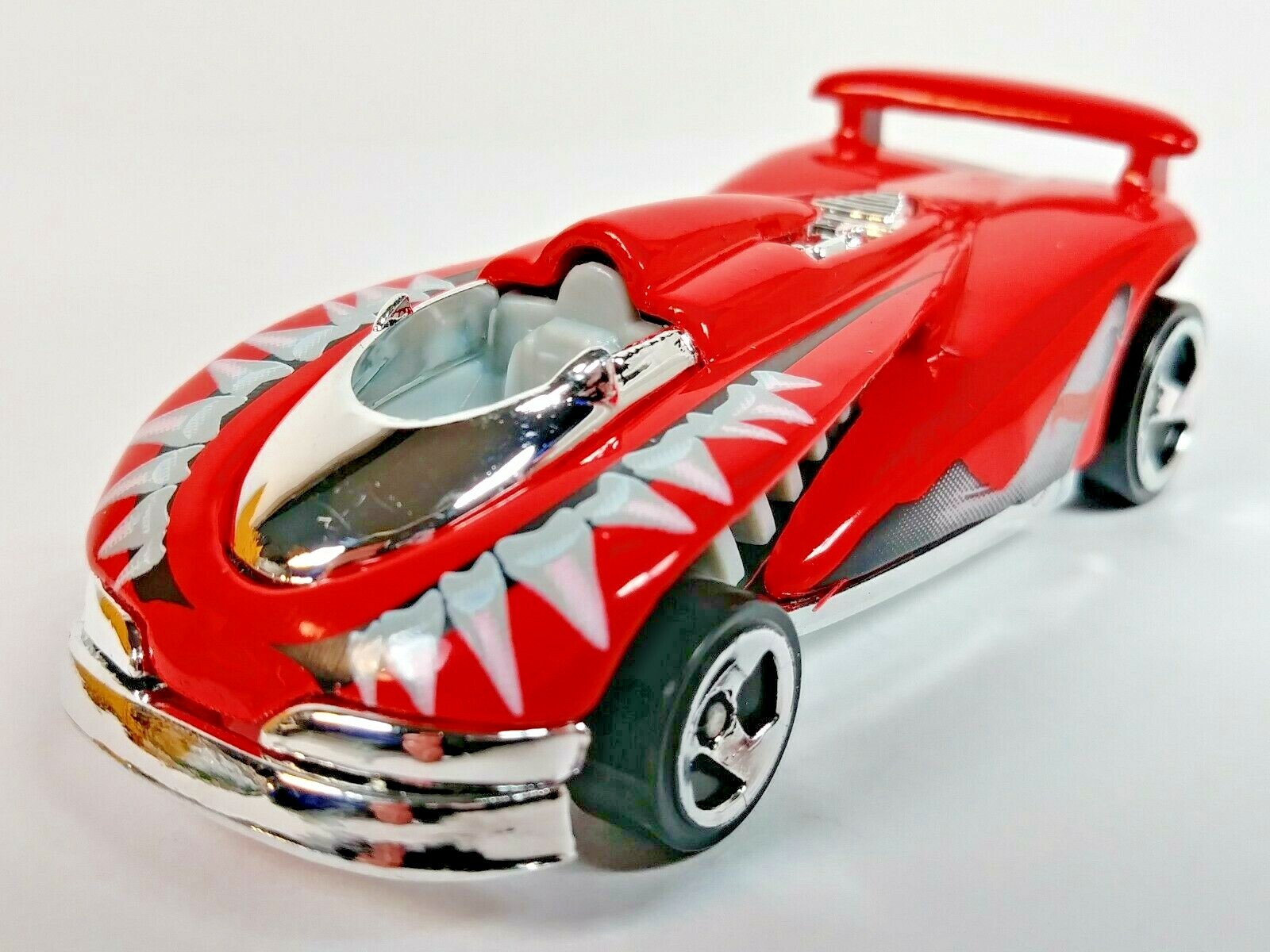 Speed Shark Hot Wheels 2001 Mainline #148 Red 3-Spoke Rims 1:64 Loose
