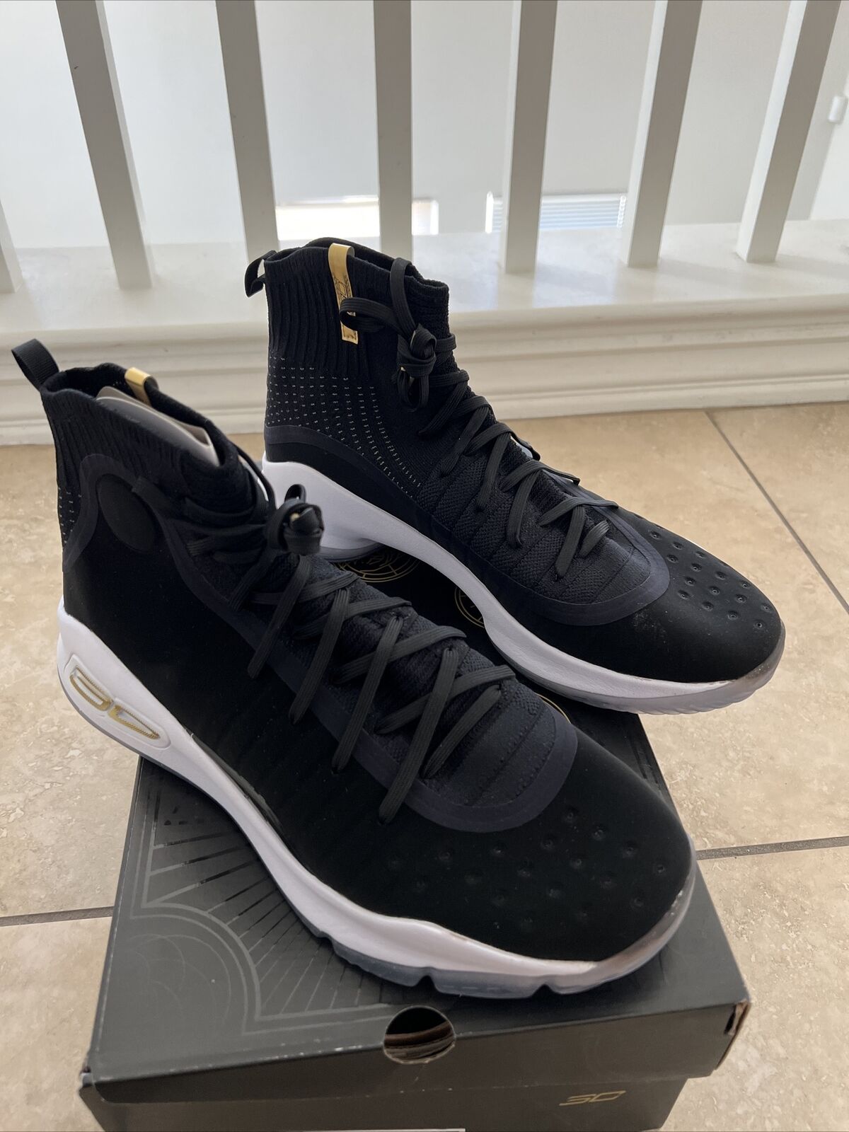 plan de estudios desesperación hemisferio Under Armour Curry 4 More Dimes Black White Gold Sneakers 1298306-001 Mens  Sz 10 | eBay