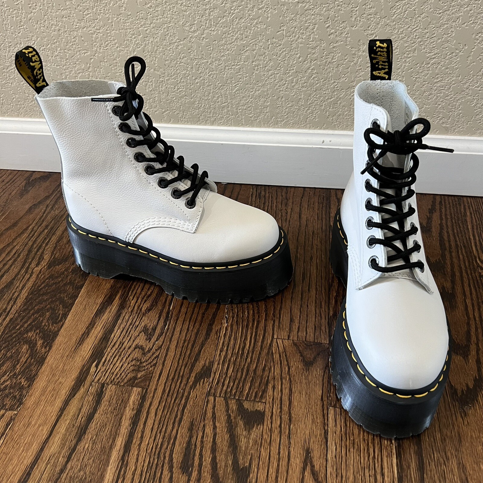 DR. MARTENS 1460 Pascal Max Optical White Platform Boots Women’s Size 6 Sold Out image 2