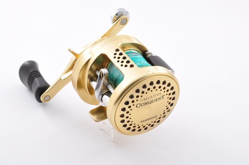 Carrete de baitcasting derecho Shimano Calcutta Conquest 300F excelente+5 de Japón de colección - Imagen 3 de 16