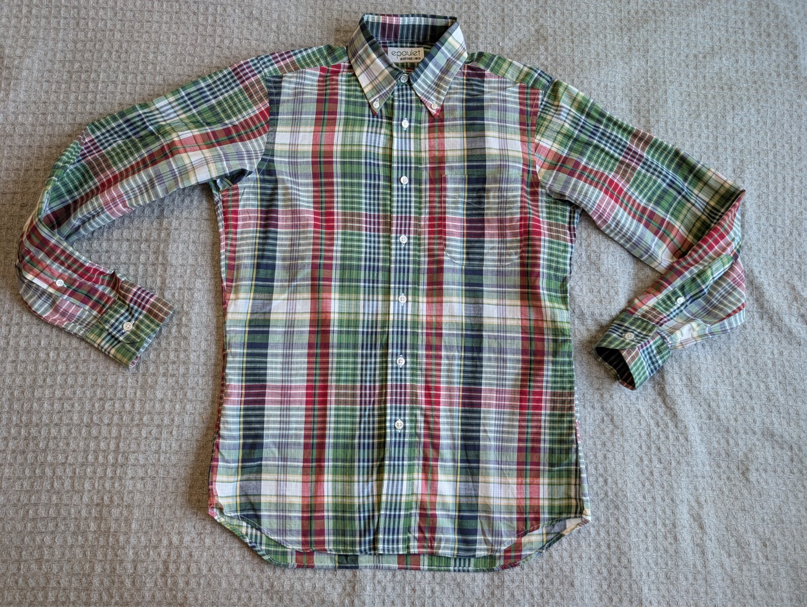 Epaulet NY Shirt Men Large 42 Green Red Plaid Button Up Long Sleeve USA Made