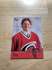 Eric Staal 2003-04 Upper Deck Young Guns Rookie Card (RC) #206 Sharp!. rookie card picture