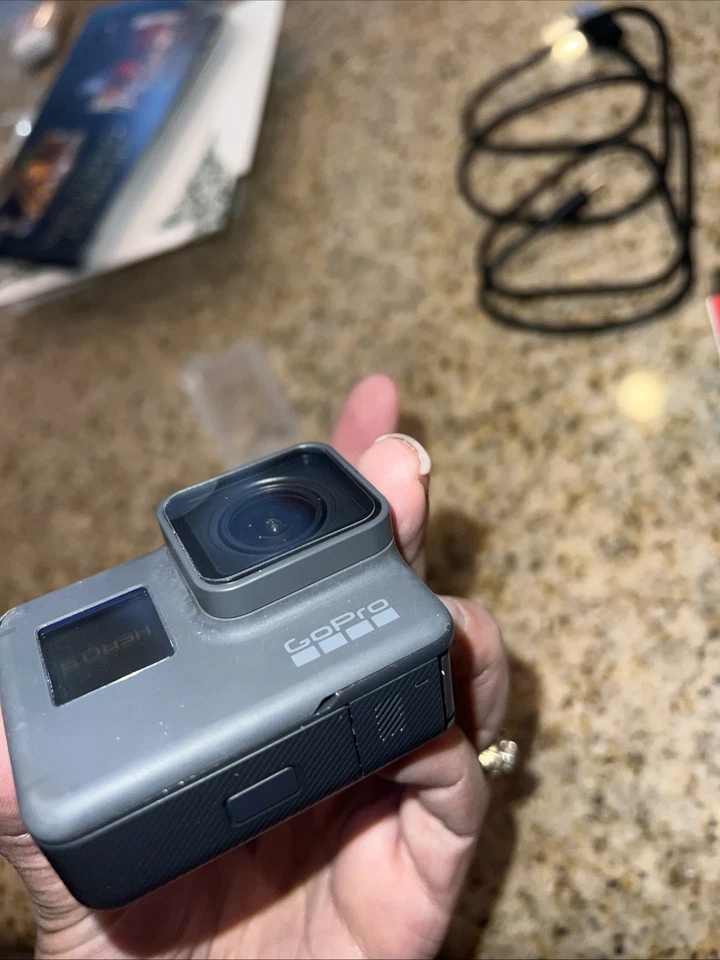 GoPro Hero 5 Black 4K HD Action Camera with New Battery Charger, and Cord - Image 4 of 4