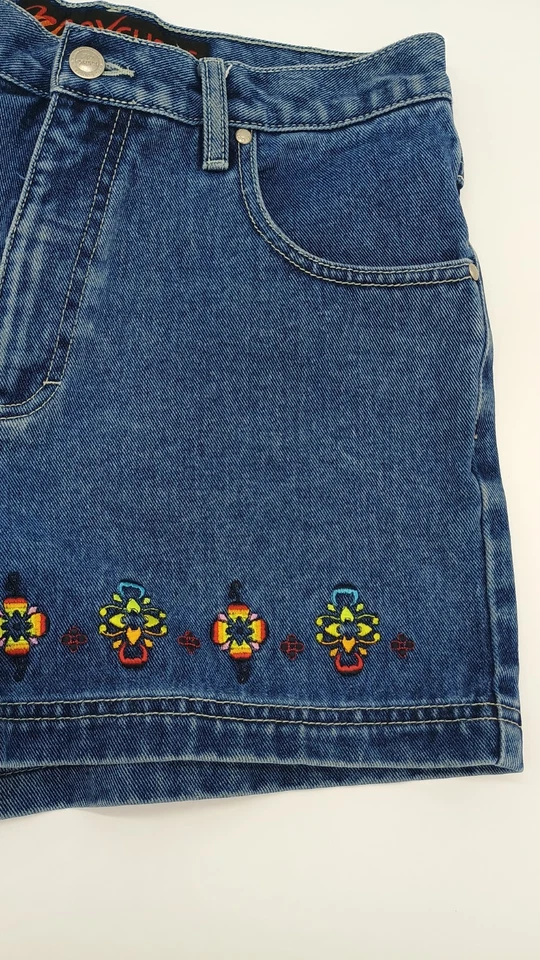 Pantalones cortos de mezclilla bordados vintage No Excuses para mujer talla 9/10 Foto 2 de 4