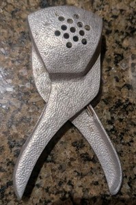 Vintage / Antique Lemon 🍋  Lime  Citrus Hand Held Metal Squeezer