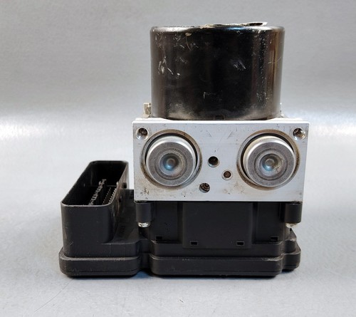 MITSUBISHI LANCER VIII ABS Anti lock BRAKE PUMP ACTUATOR MODULE 4670A539 - Picture 8 of 13