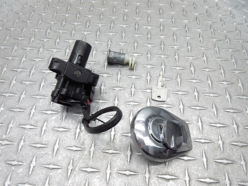 Honda Nighthawk CB750 1993 91-93 OEM Juego de cerraduras Tapa de gasolina Llave de encendido Lote - Imagen 4 de 9