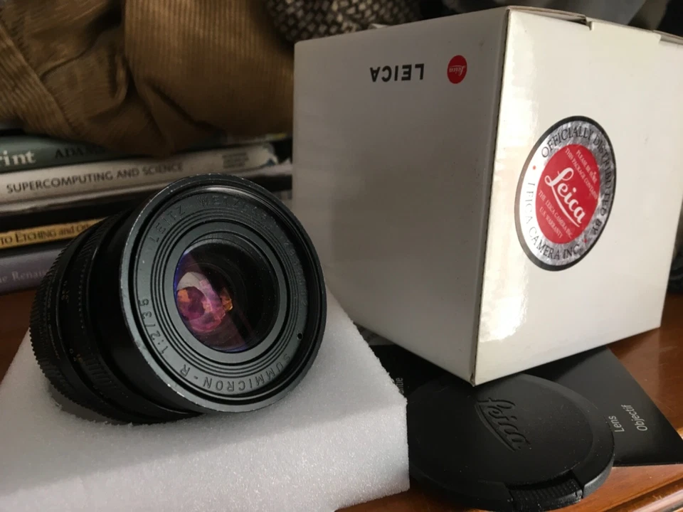 Leica SUMMICRON-R 35mm f/2. German. Rare black face.King of bokeh! - Image 2 of 4