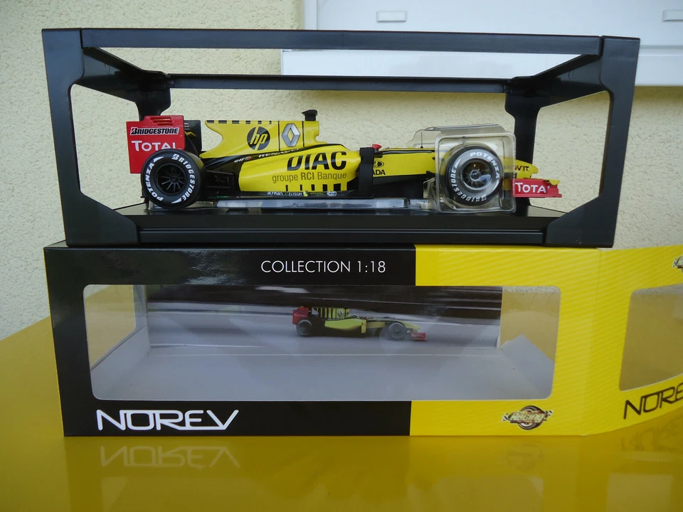 Norev 1:18 Renault F1 Team R30 2010 V.Petrov OVP 185121 - Bild 4 von 4