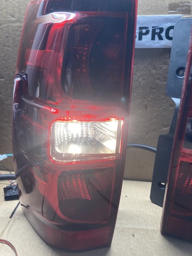 FIT 2007-2014 Chevy Suburban Tahoe GMC Yukon Red OE Style Tail Light Pair #K69 - Picture 5 of 9
