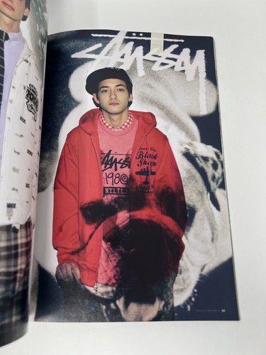Stussy Spring 2010 30th Anniversary Look Book Catalog W/ Stickers RARE - Picture 5 of 8