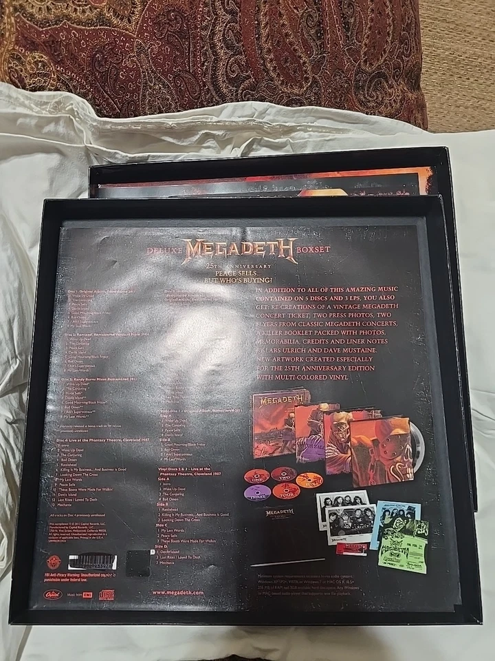 MEGADETH PEACE SELLS BUT WHO'S BUYING BOX SET - Image 3 of 4