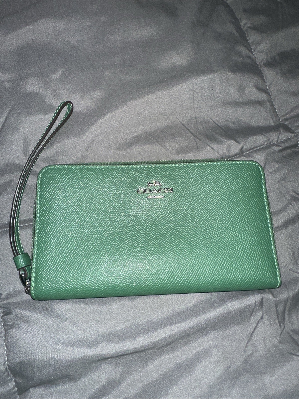 Picture 1 of 6