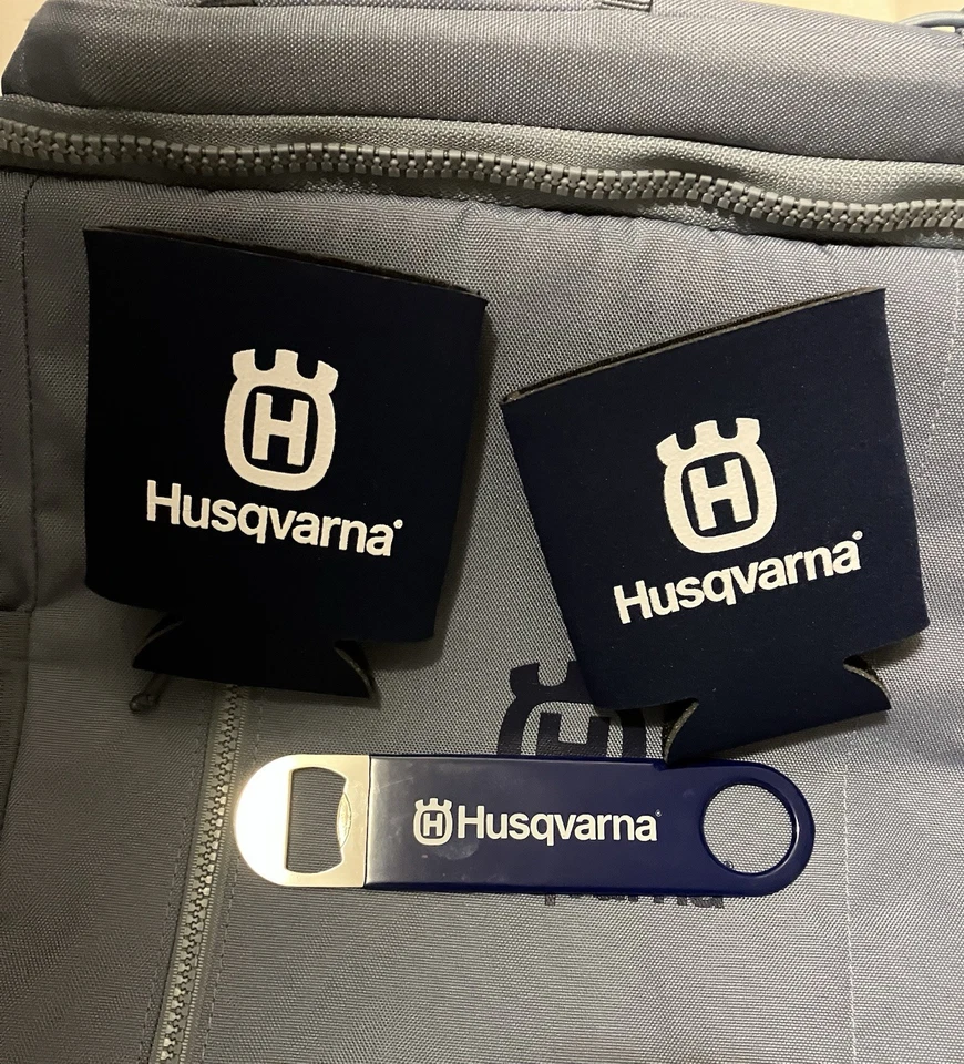 Husqvarna промо кулер рюкзак сумка совершенно новый с 2 Koozies и открывалка для бутылок - Изображение 2 из 4