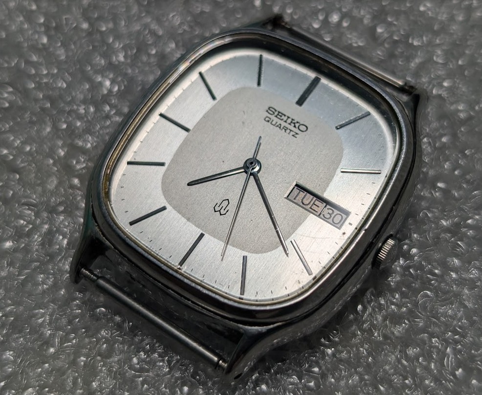 RARE VINTAGE WATCH SEIKO 7433-5030 QUARTZ . 31mm .NEW BATTERY | eBay