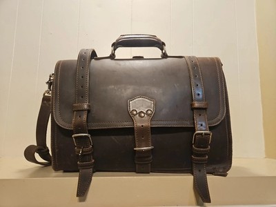 Saddleback Leather Company Dark Coffee Brown Classic Leather Briefcase Large