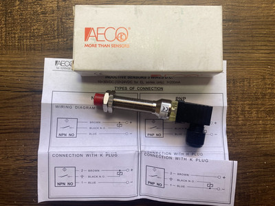 SI12-CE4 PNP NO K  Inductive Proximity Sensor AECO - Open Box
