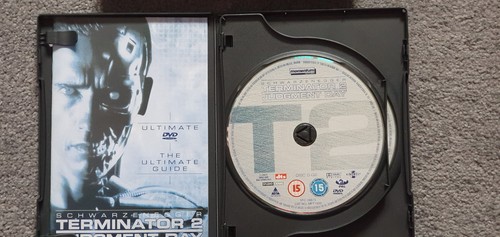 Terminator 2: Judgment Day DVD 1991 Two-Disc Ultimate Edition - Picture 5 of 8