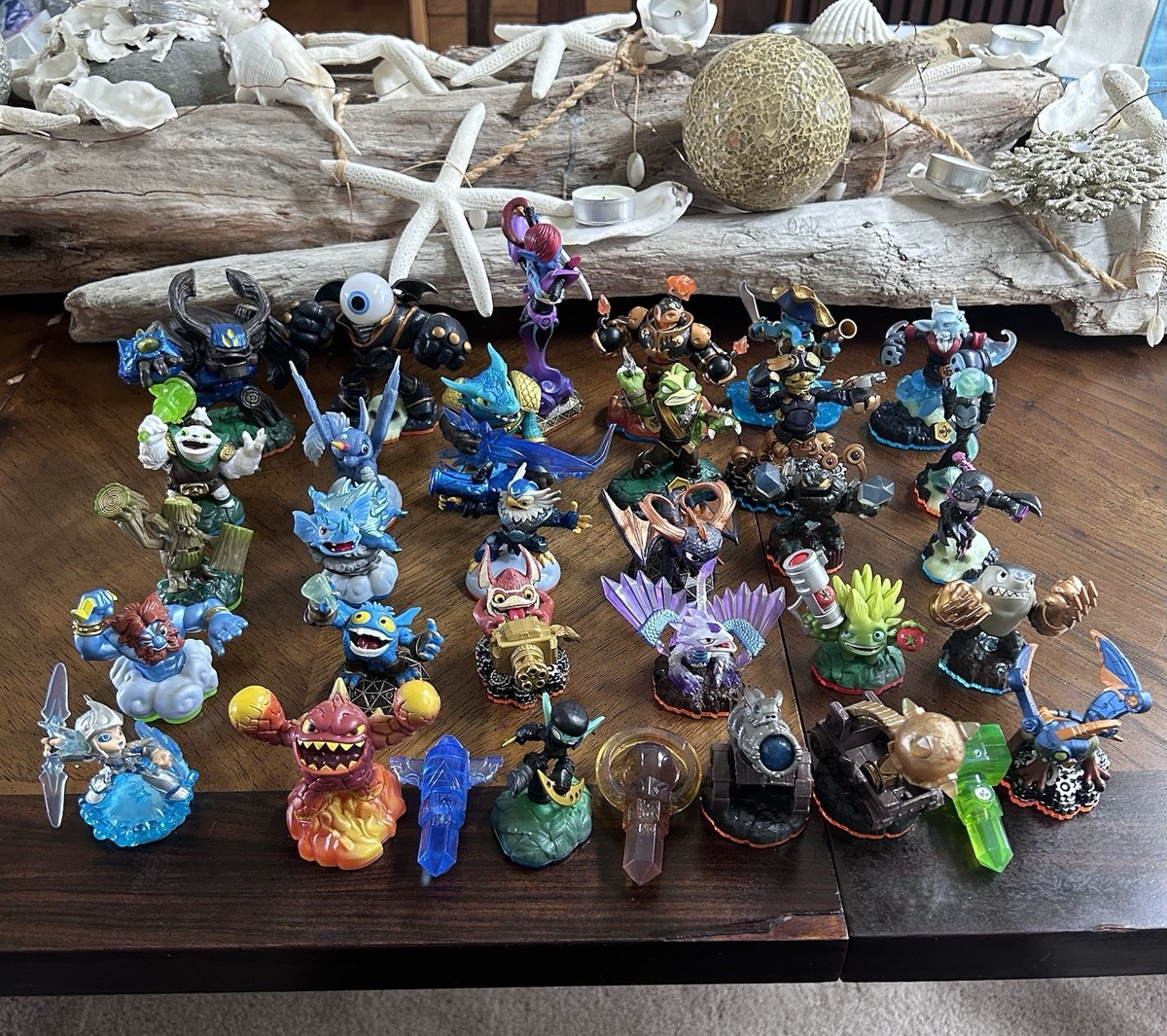 Lot de 24 figurines SKYLANDERS Activision !!!!!!!!!!!!!!!!!! (Gebraucht