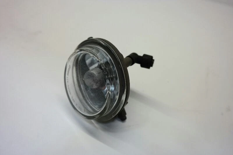 2004-08 MAZDA RX8 Passenger Corner Fog Driving Light - Image 3 of 4