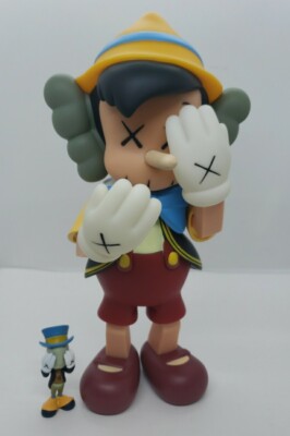 new ~ KAWS | Pinocchio & Jiminy Cricet Vinyl Figures 2010 Medicom Toy
