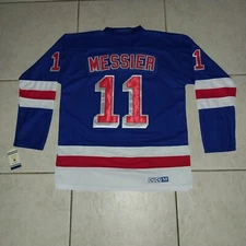 MARK MESSIER NEW YORK RANGERS CCM THROWBACK JERSEY. SIZE LARGE/50. NWT.