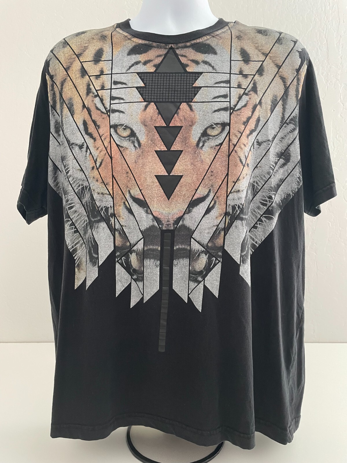 Sean John Mens Size XL Casual Short Sleeve Crew Neck T Shirt Tiger