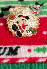 JDS Magical Holiday! 2005 Mickey & Stitch Limited Edition Pin #42912