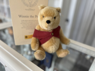 Steiff Animal 651489 Winnie the Pooh Bear 27cm. - Excellent