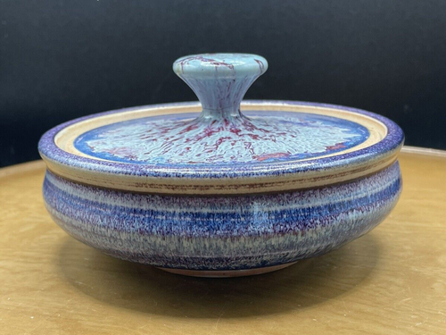 Signed Hand Made & Painted Blue Stoneware/Clay Container Pottery Vintage W/Lid - Picture 4 of 16