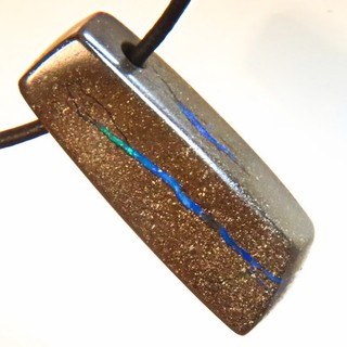 84.9c AUSSIE QLD BOULDER OPAL SIDE DRILLED SURF PENDANT OCA19572