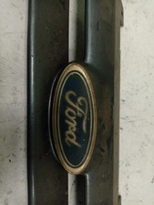 Calandre Ford ESCORT