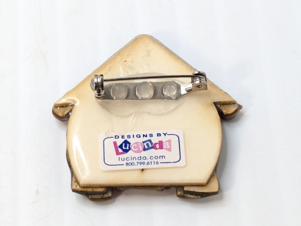 Lucinda Gingerbread House Pin Navidad Brillo Corona de Nieve RARO Excelente Estado. Foto 4 de 4