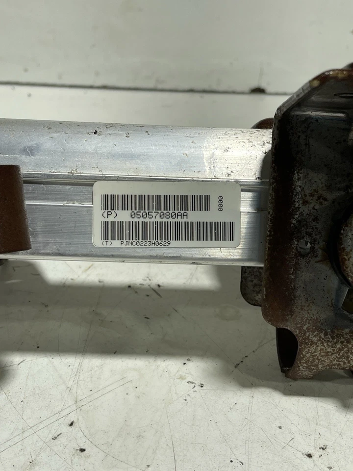 Manual 01-06 Jeep TJ Wrangler con columna de dirección inclinable SIN ENCENDIDO cilindro de llave Foto 4 de 4