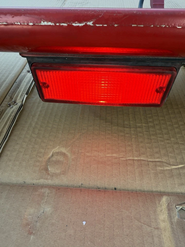 86-89 TOYOTA MR2 AW15 TAMPA TRASEIRA DO PORTA-MALAS SPOILER ASA COM LUZ DE FREIO ASSY VERMELHO FABRICANTE DE EQUIPAMENTO ORIGINAL - Imagem 4 de 4