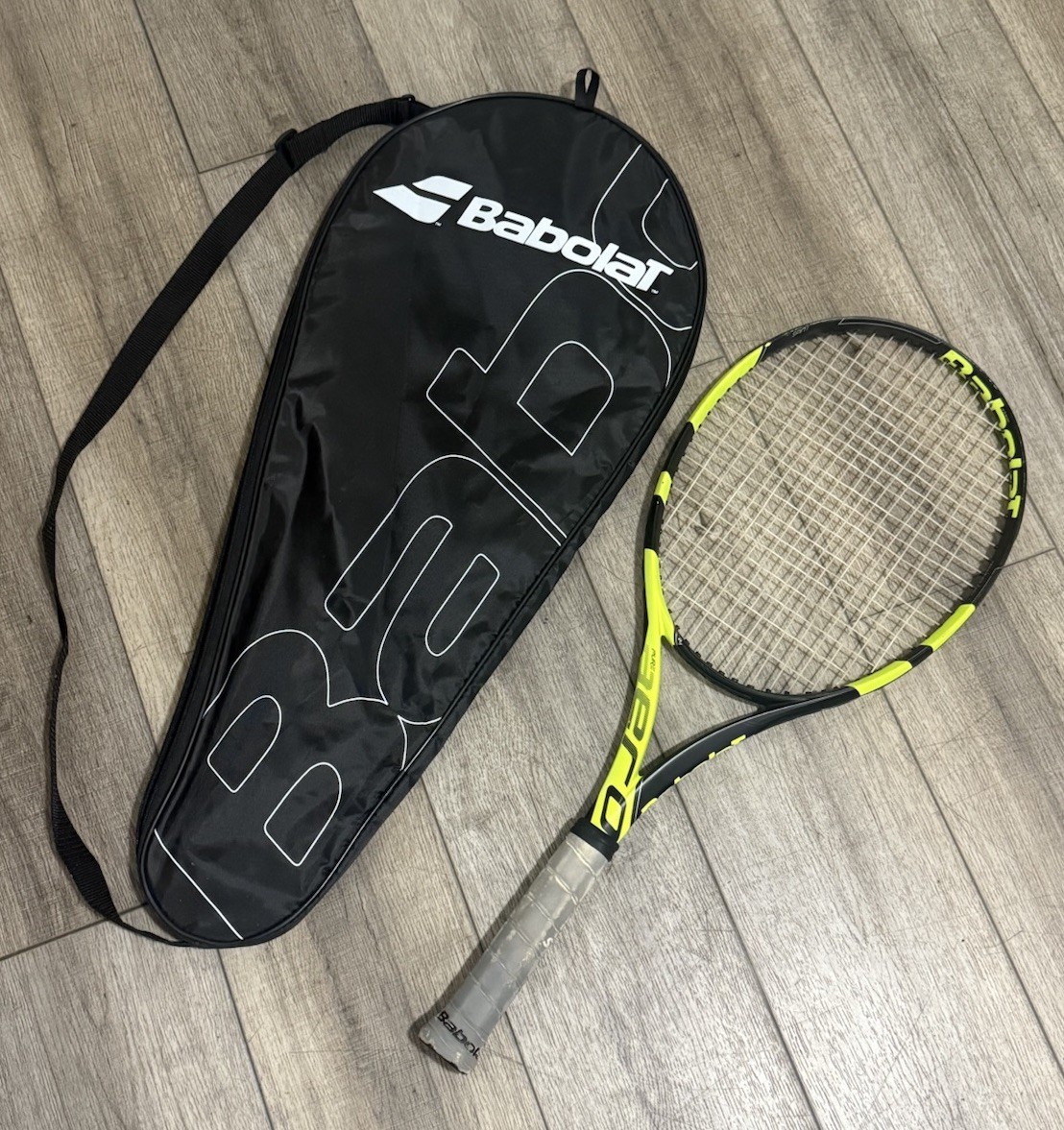 BABOLAT pure aero tennis racket  4 3/8 black/green w/BABOLAT